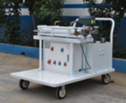 購買(mai) 高低溫試驗機前需了解的事項以日常維護有哪些?