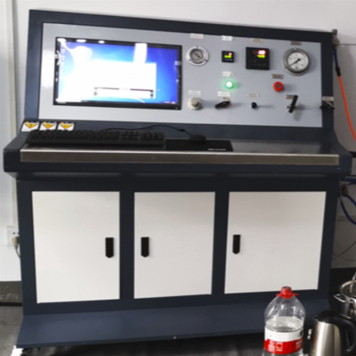 水冷殼體(ti) 水壓試驗機的設備特點