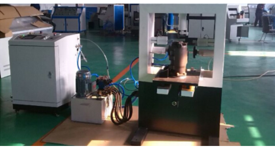 溝槽管件承載力矩試驗台